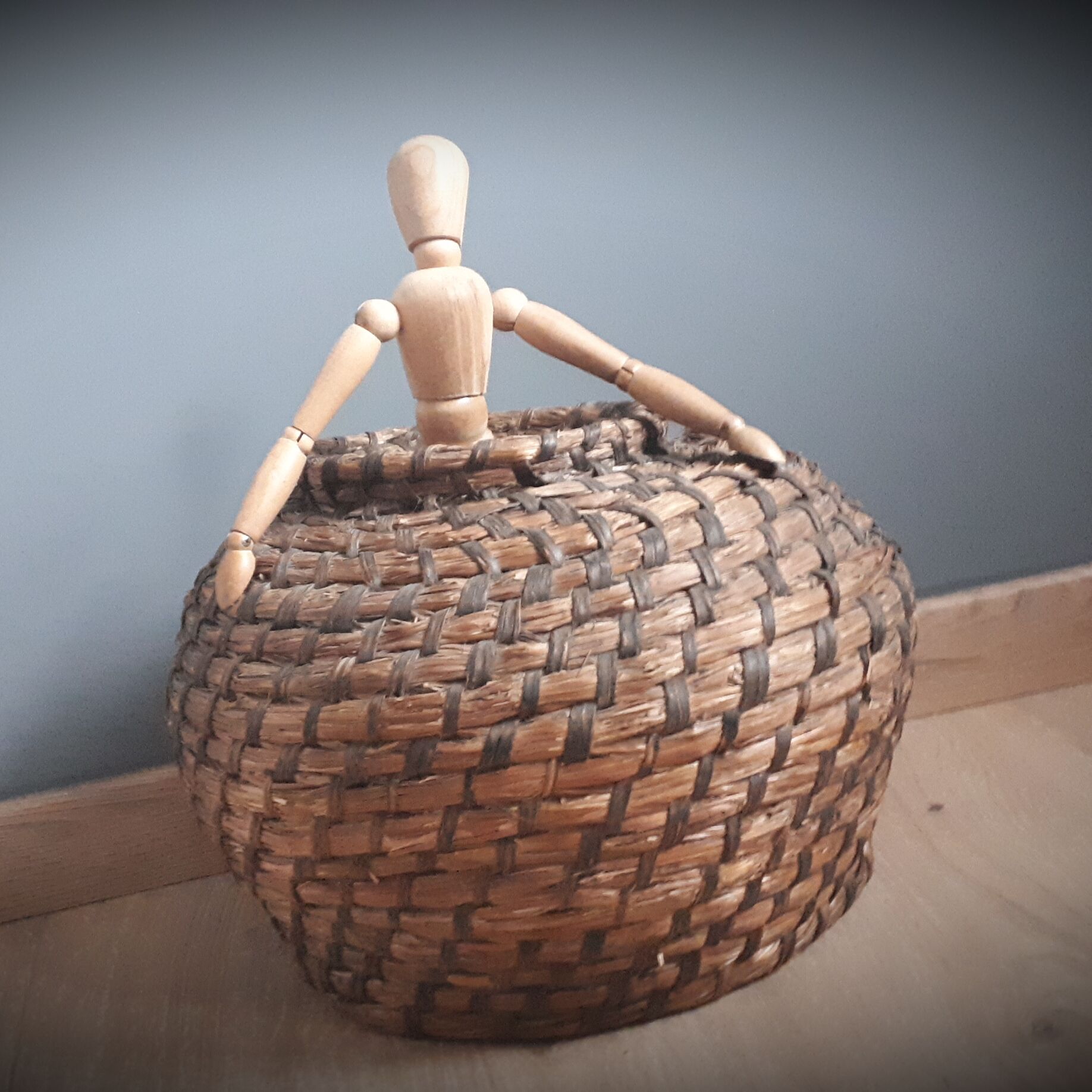 Wicker basket Fakir