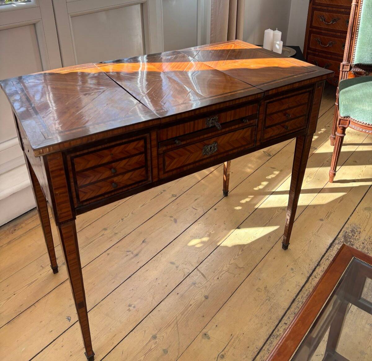 Ladies' dressing table from the Louis XVI period