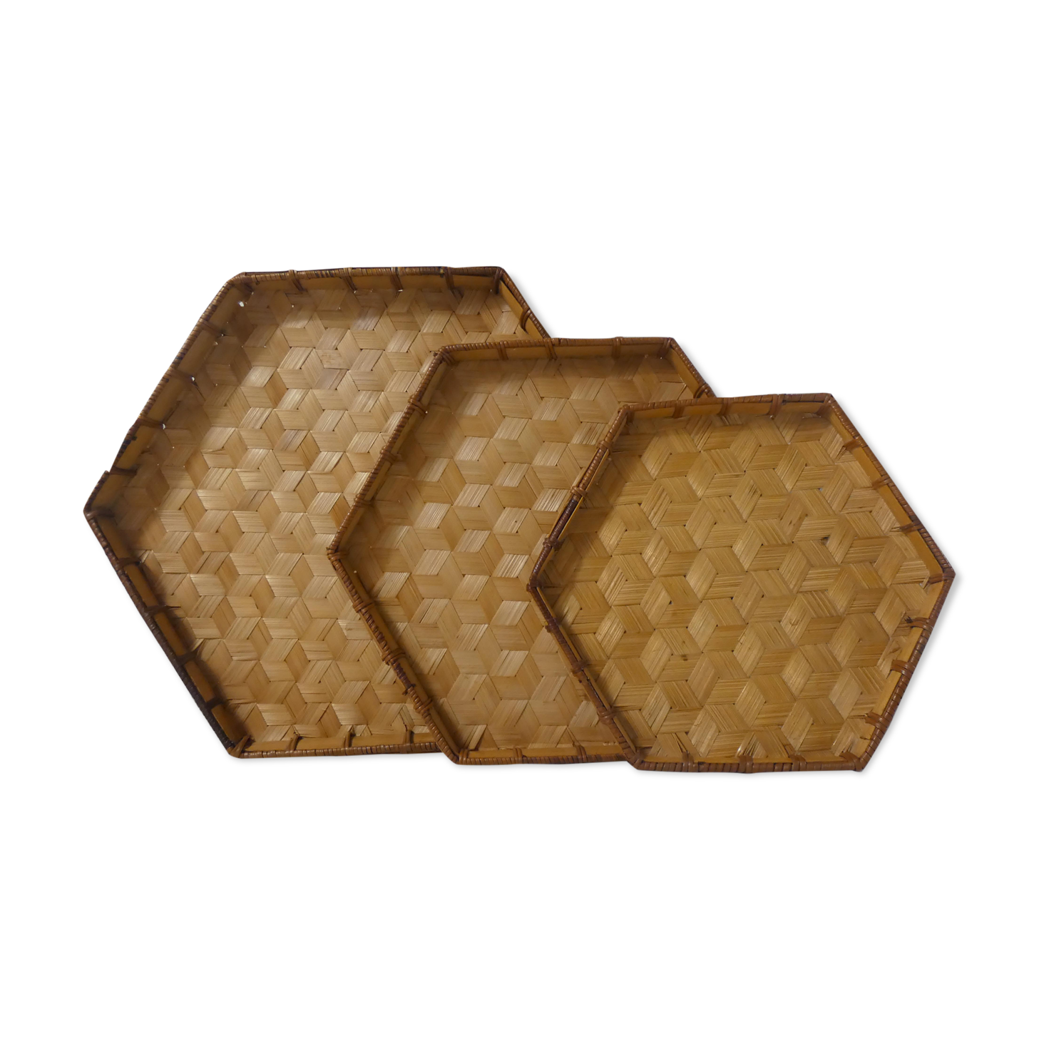 Rattan and bamboo pull-out trays