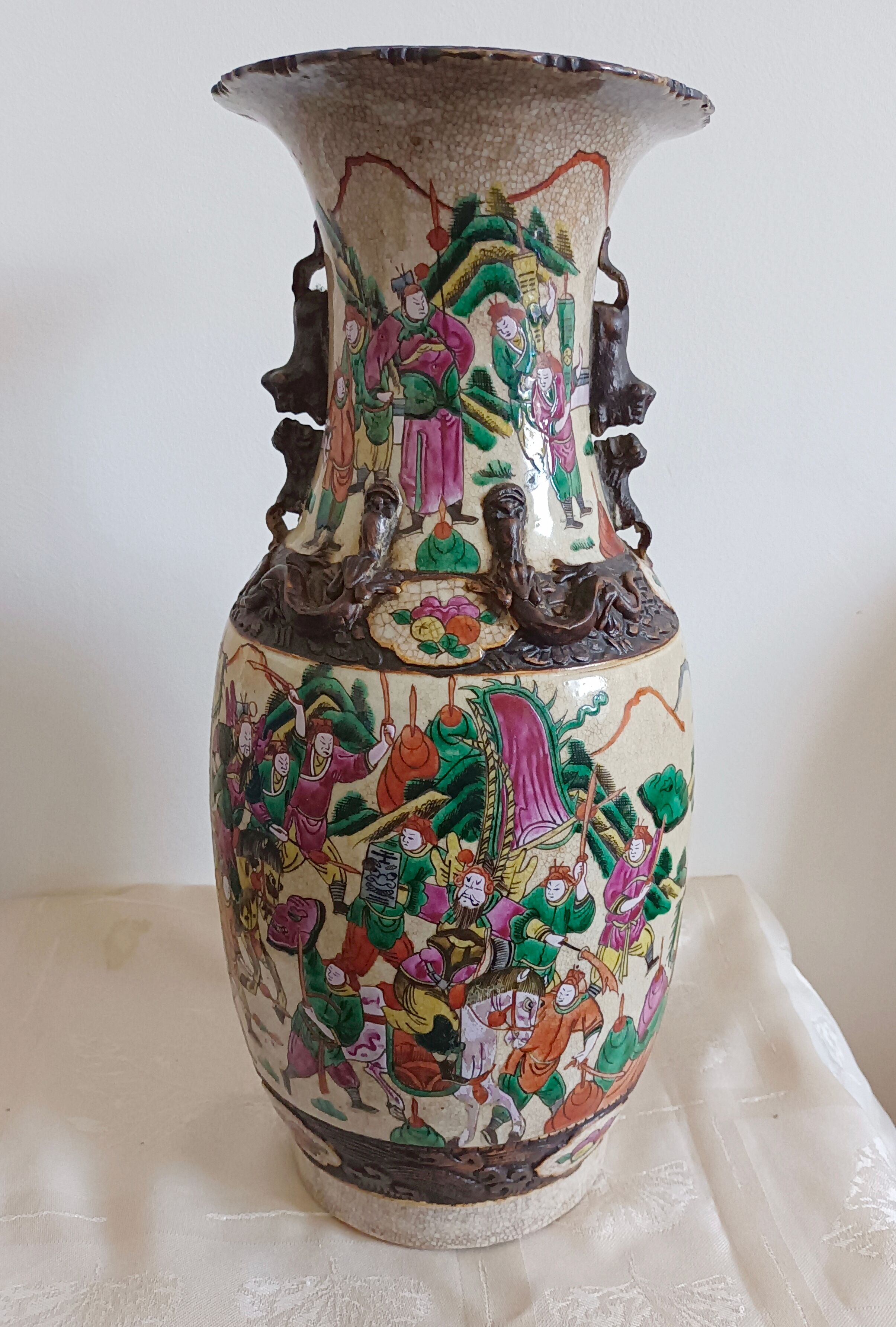 Chine vase céramique de nankin.