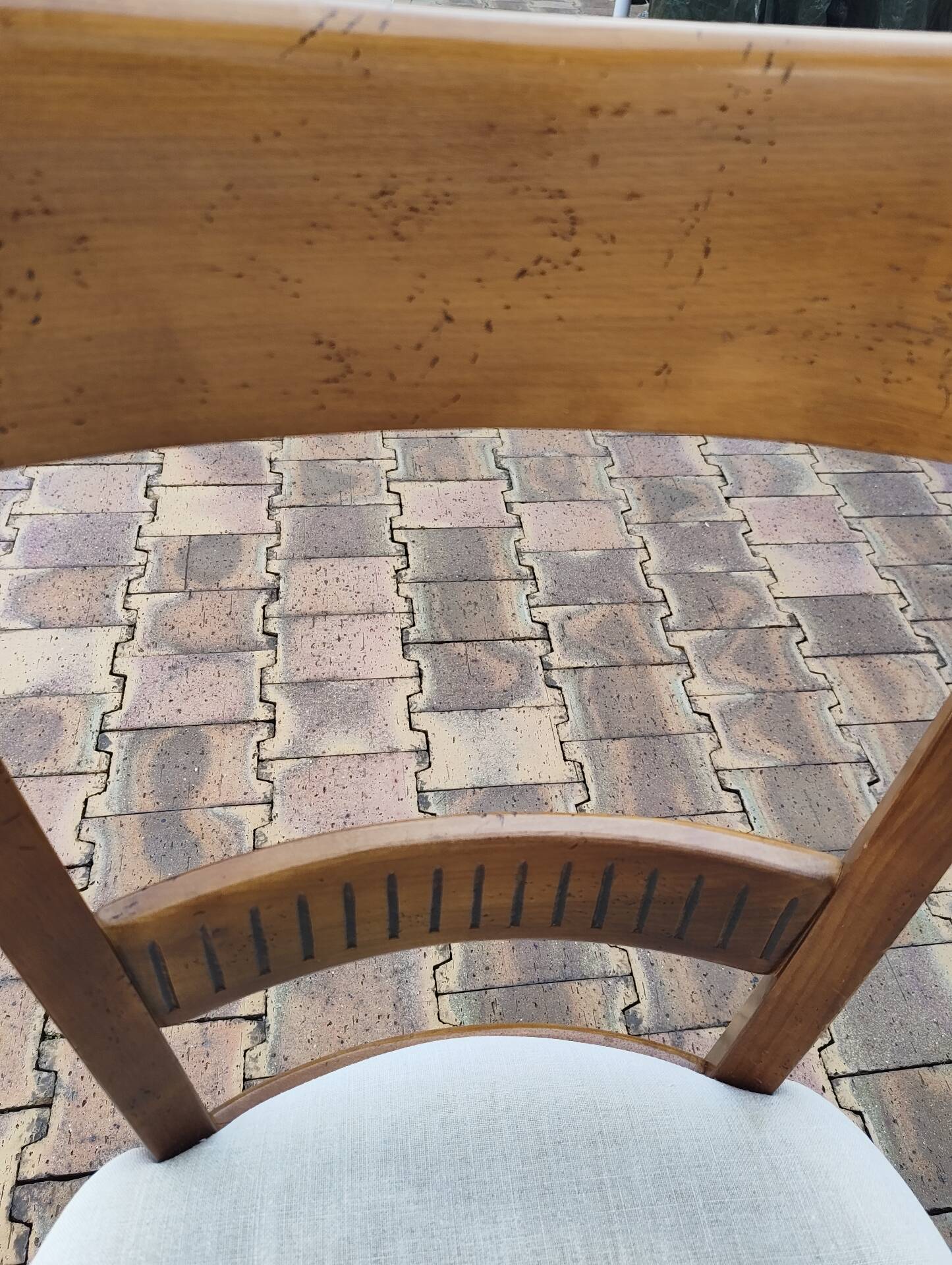 Lot of 4 chairs