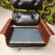 Fauteuil lounge cuir noir 1970 vintage