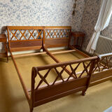 Paire de lits et tables de chevet col de cygne style empire