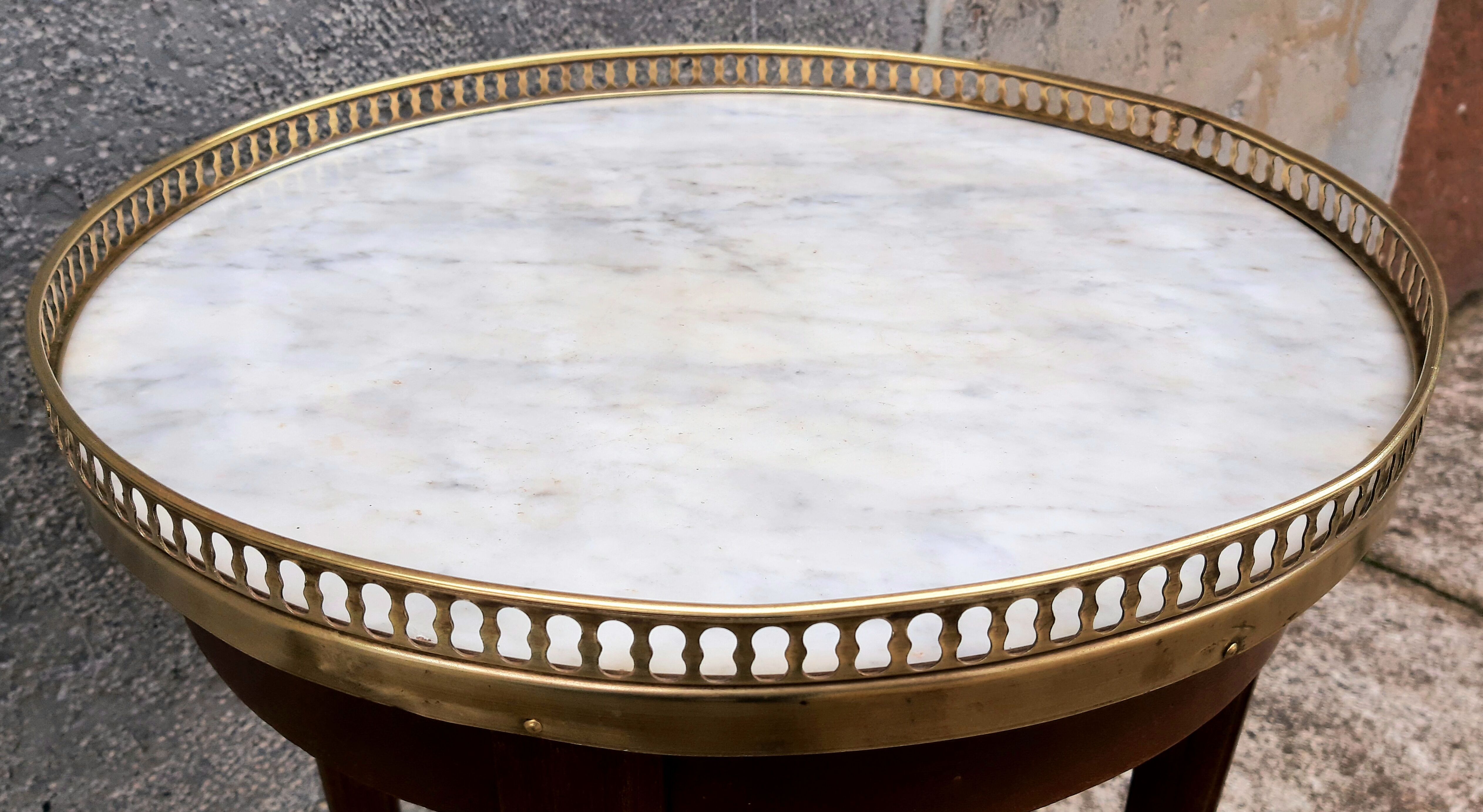 Hot water bottle table