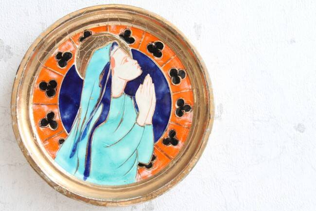 Round prayer plaque to hang, religious wall decoration, handmade enamel frame, 16 cm.