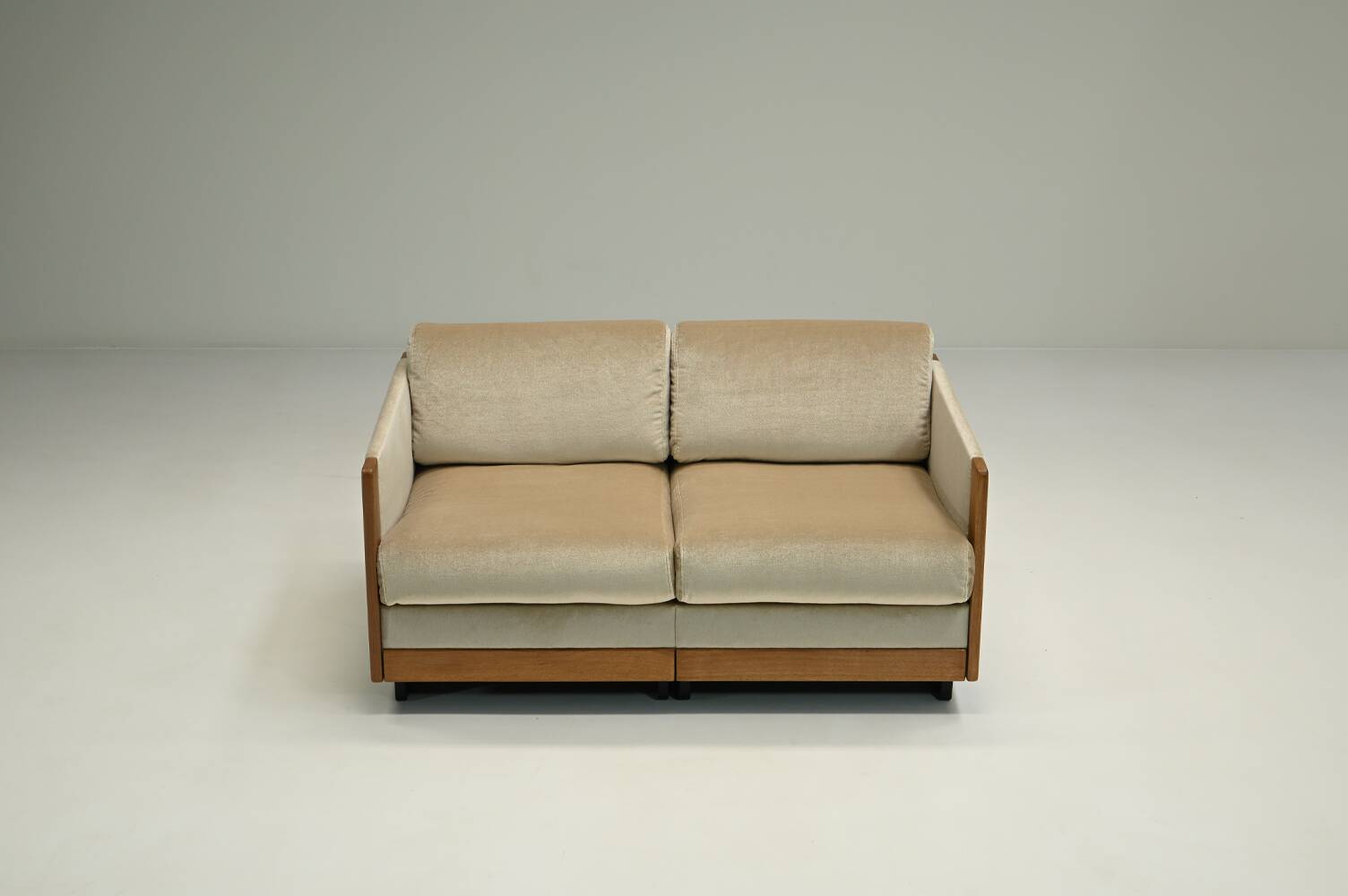Canapé 920 par Afra & Tobia Scarpa pour Cassina, années 1960, Italie.
