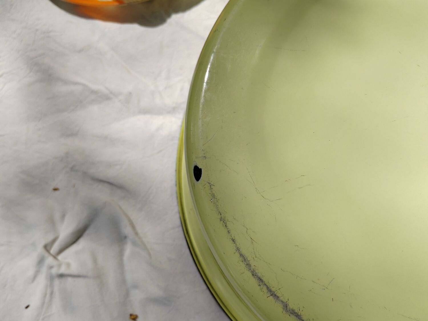 Yellow enamelled sheet metal basin 50/60s