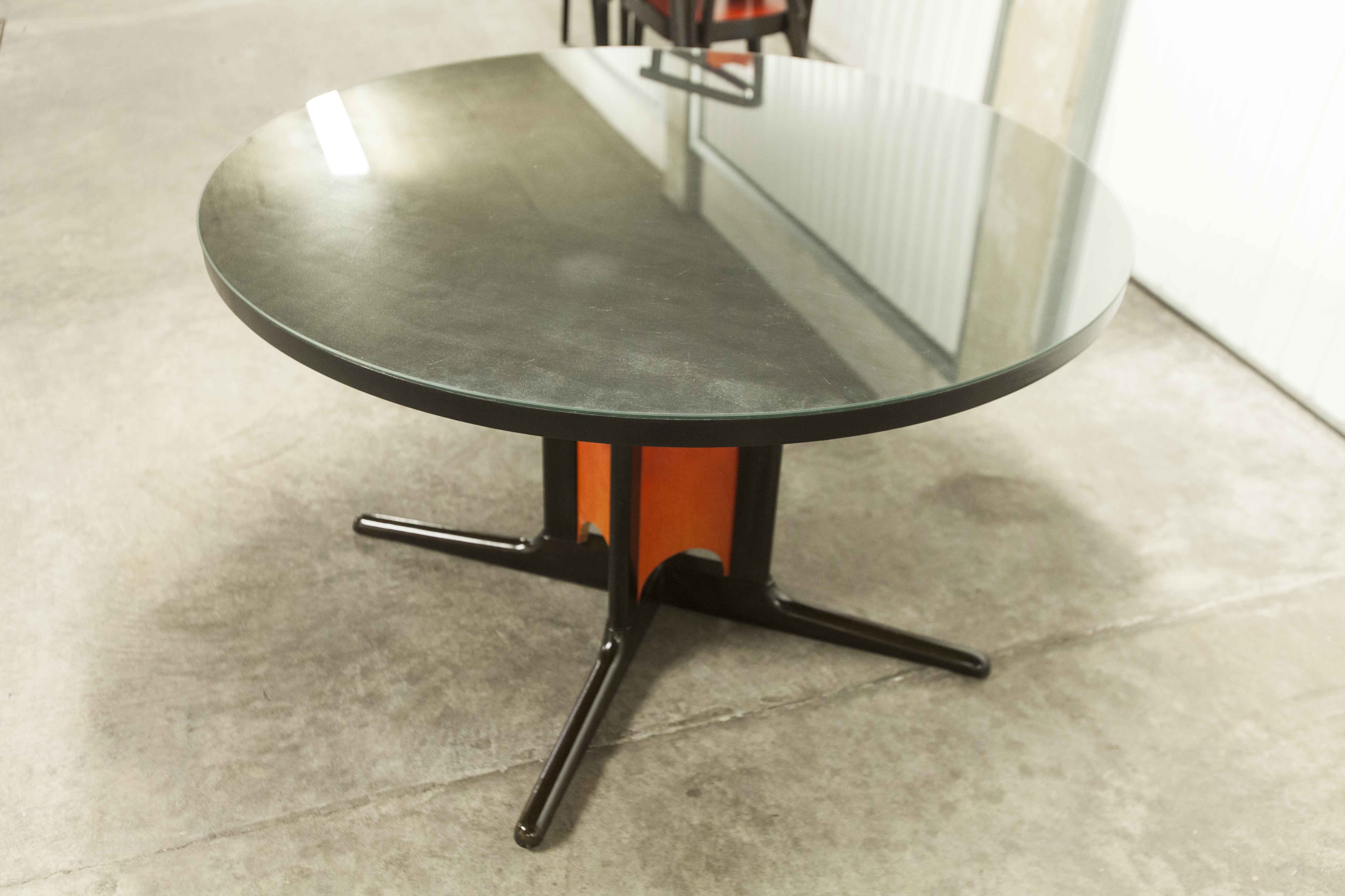 Table and 6 armchairs Baumann Diese, design Pagnon Pelhaître, Wenge color and red,