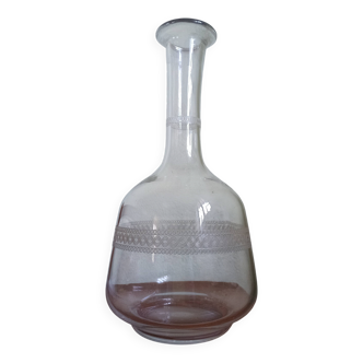 Antique wine carafe - glass engraved with an interlacing frieze