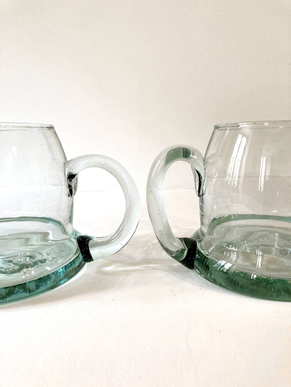 5 bubble-blown glass beer mugs