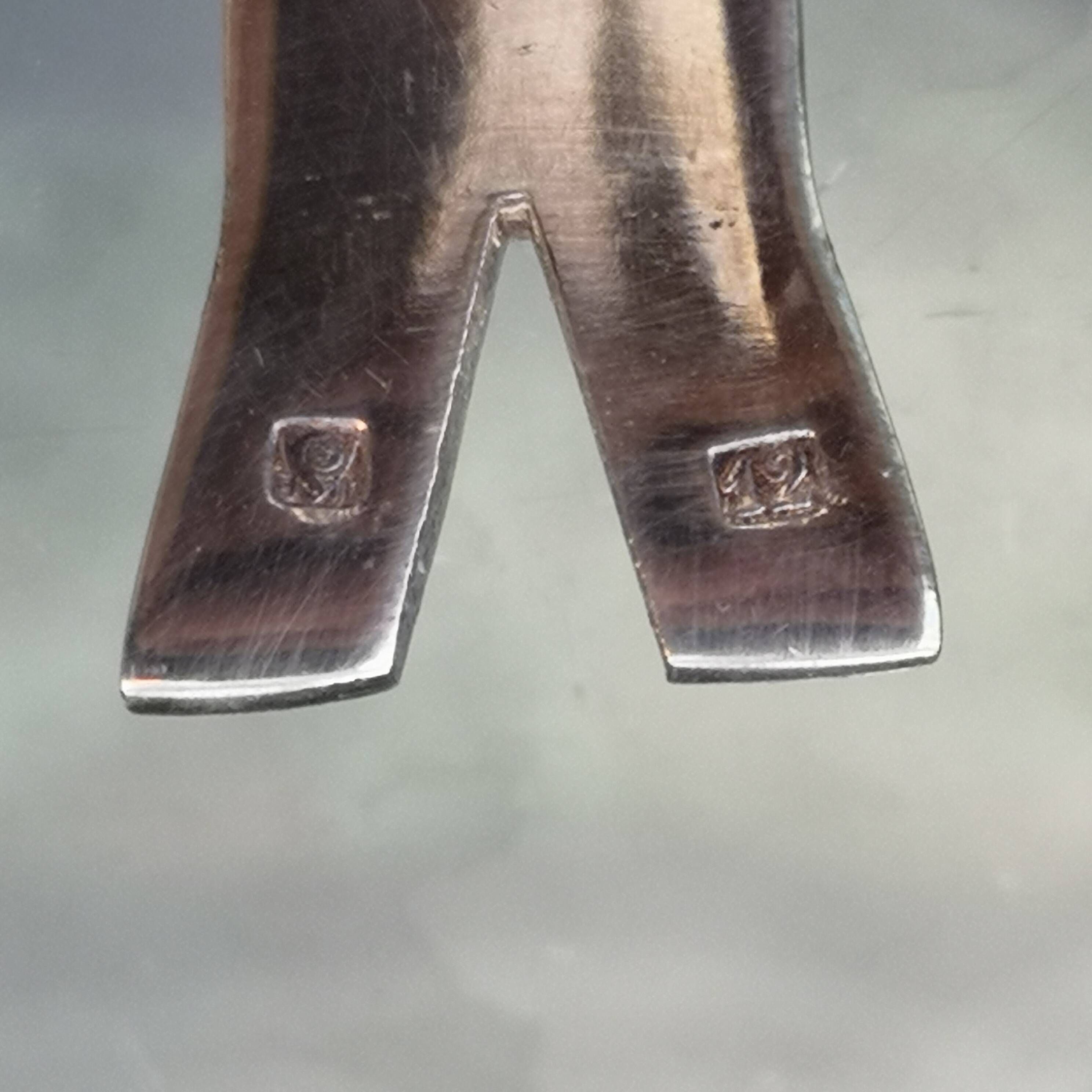 Set of 6 silver-plated knife rests, Orfèvrerie Saint-Médard, Louis style