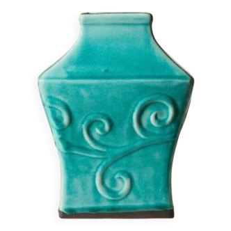 Glazed blue ceramic vase – Celadon style Chinese work