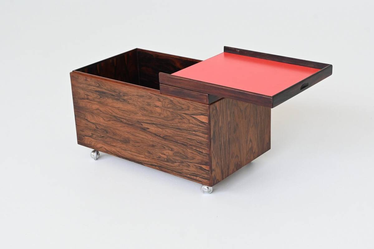 Poul Norreklit dry bar in rosewood Dyrlund Denmark 1960