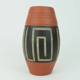 mid century VASE duemler & breiden model 50/20 sgraffito and abstract decor