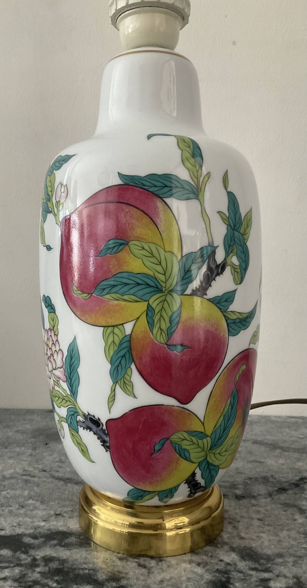 Lamp base in Paris porcelain