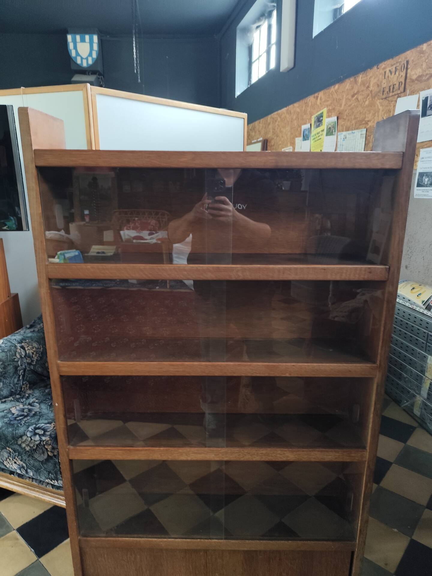 Bookshelf from the 50s/60s