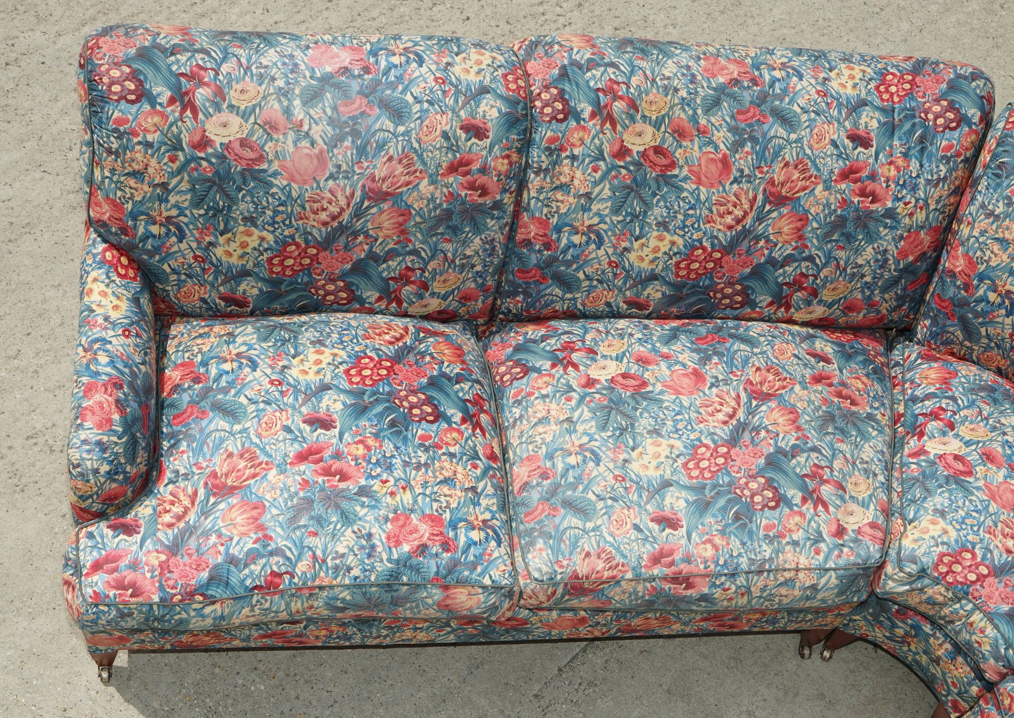 Vintage Howard & Son's London Bridgewater 5-seater fabric corner sofa.