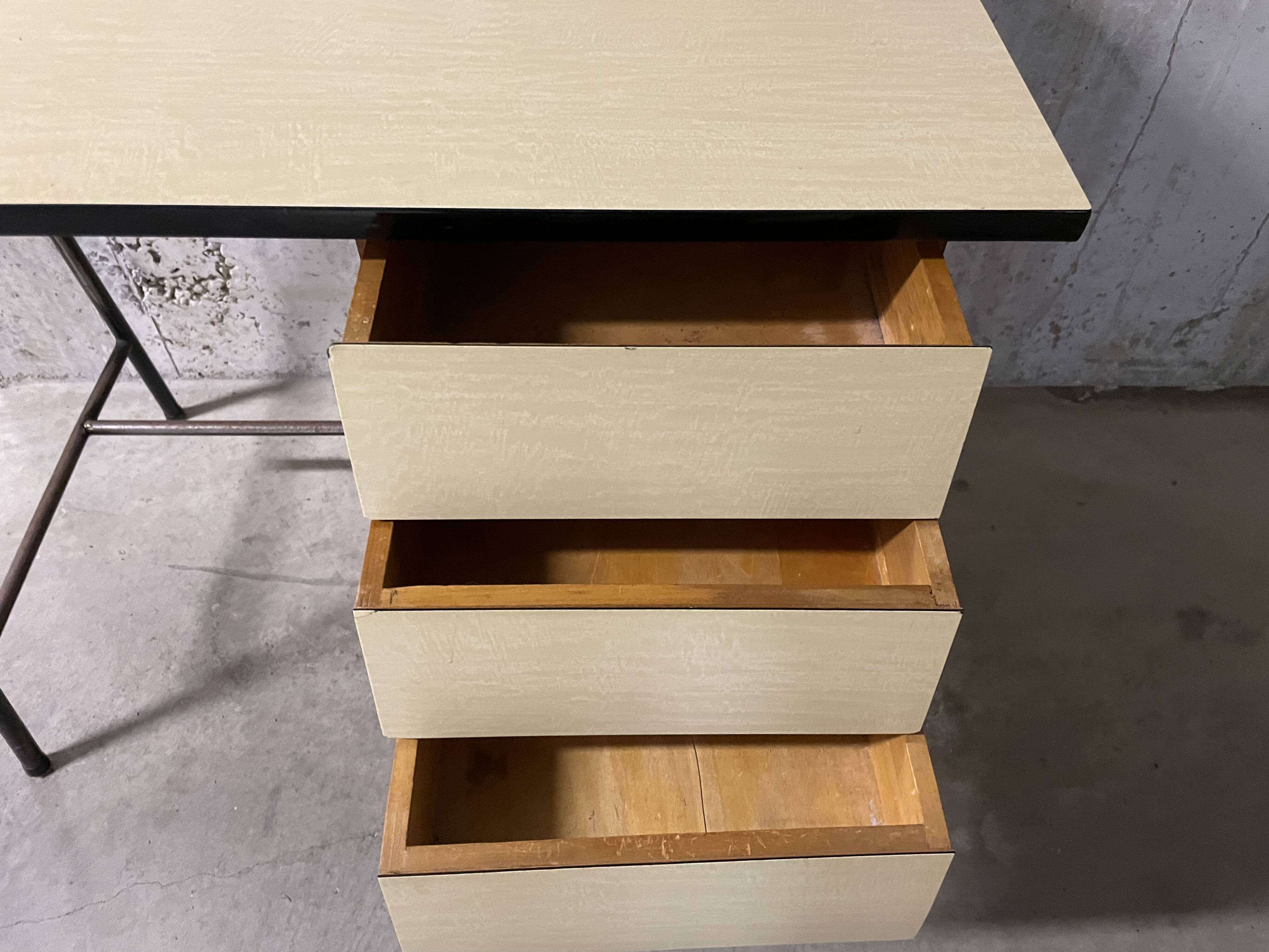 Pierre Guariche Office