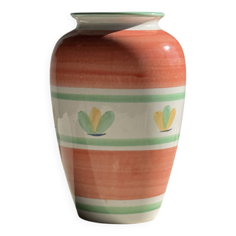 Grand vase vintage rose à motifs de fleurs stylisées jaunes et vertes H25