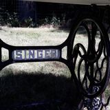 Table type bistrot foot singer