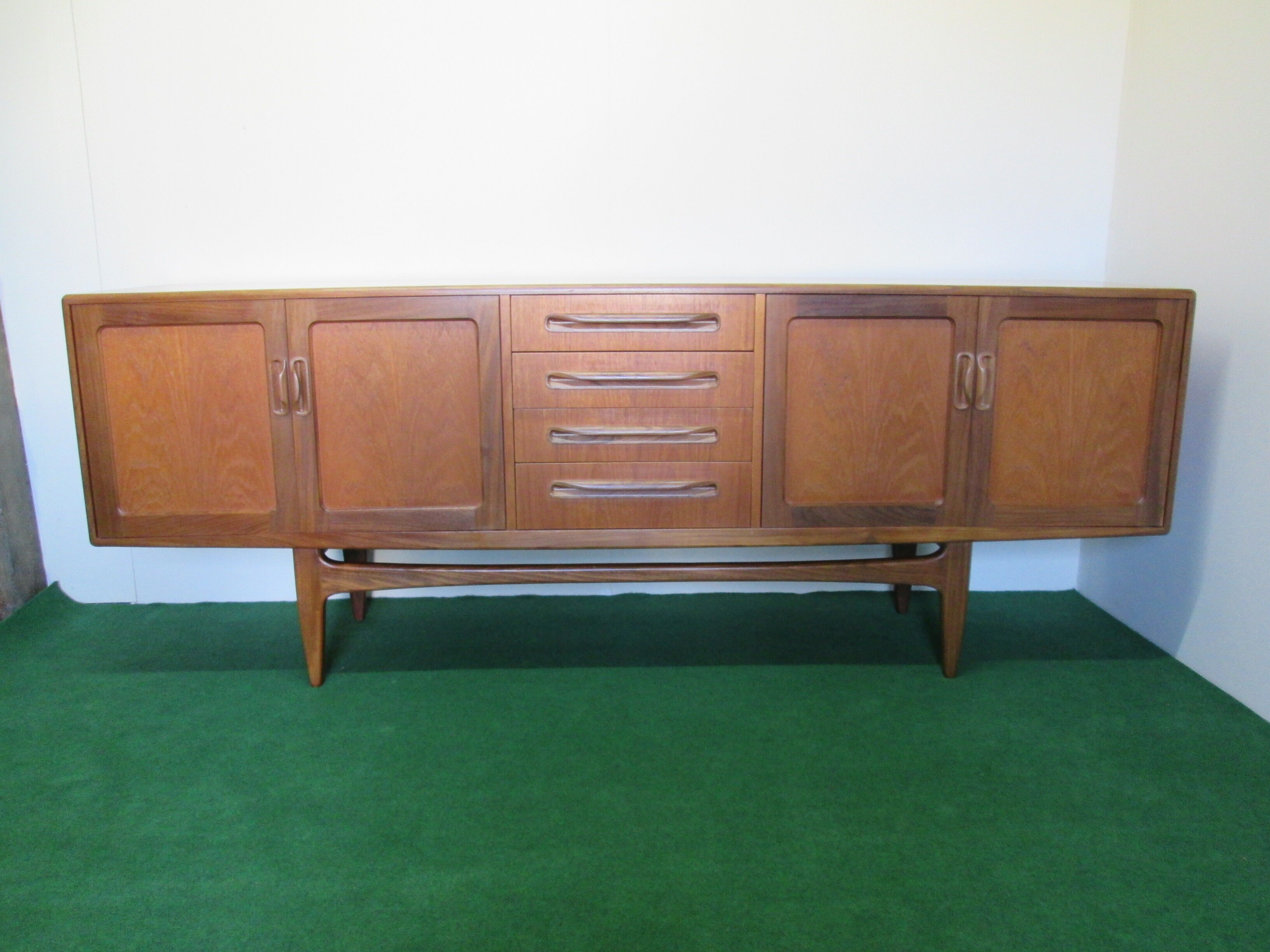Sideboard