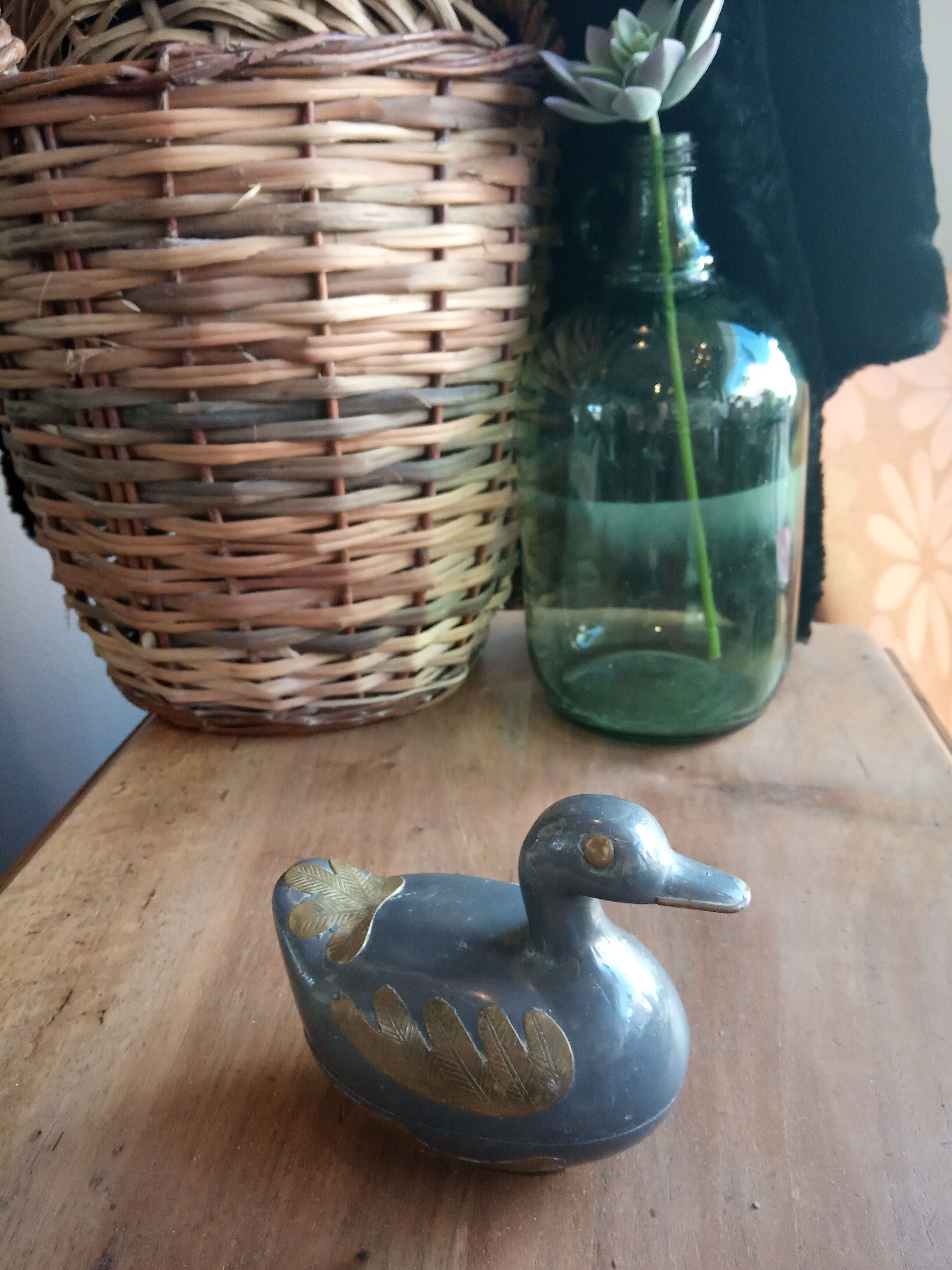 Tin duck jewellery box