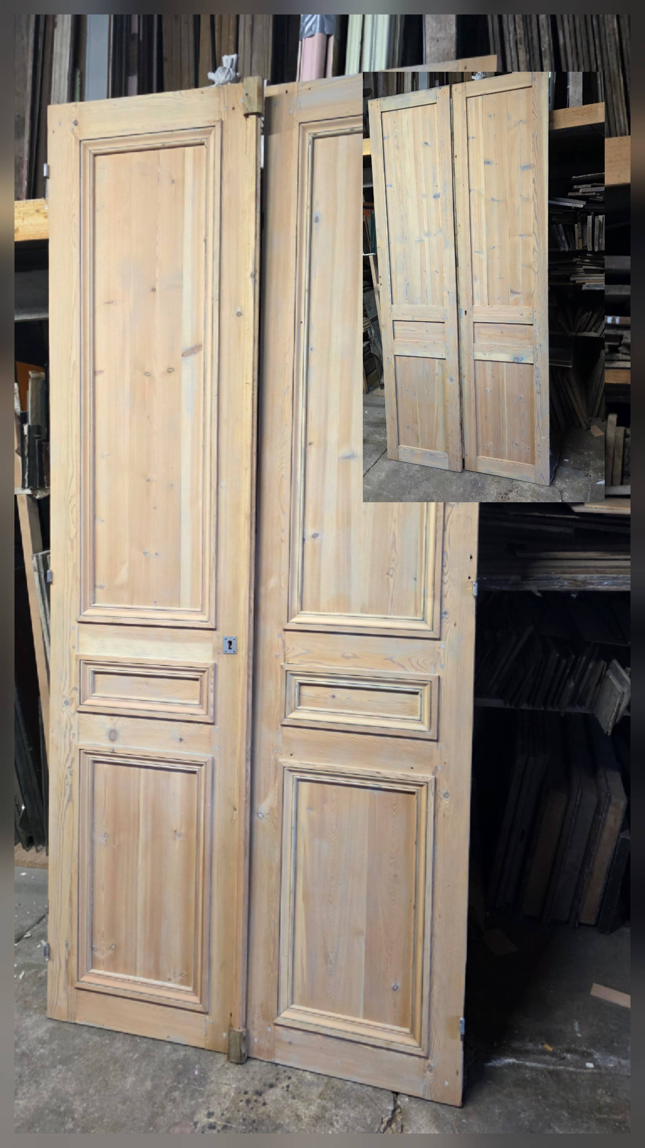 Pair of pine doors from the 19th century.