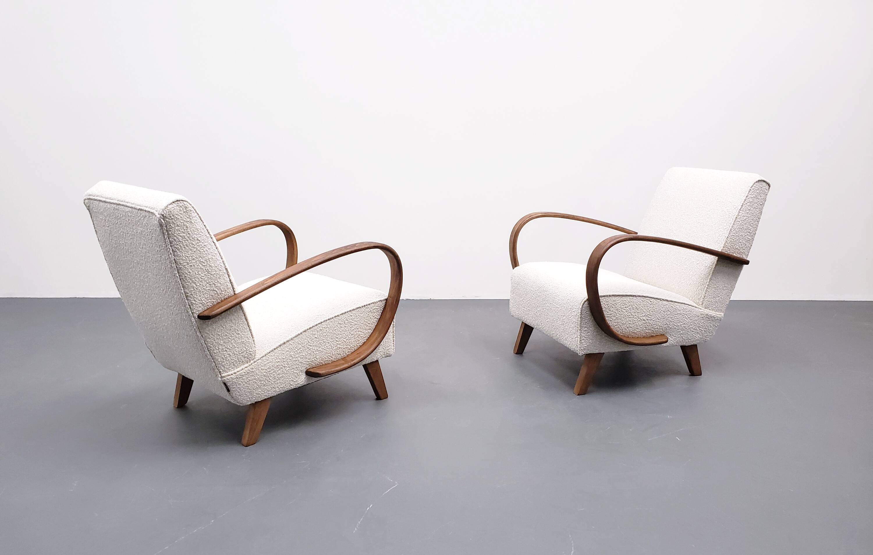 1930 Jindrich Halabala Bentwood Armchair in Ivory Premium Buckle