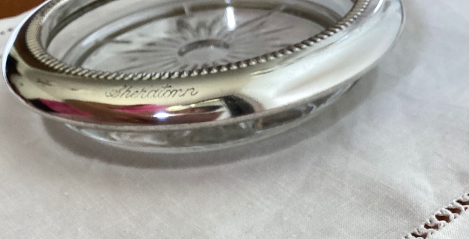 Sheratonn bottle coaster - vintage