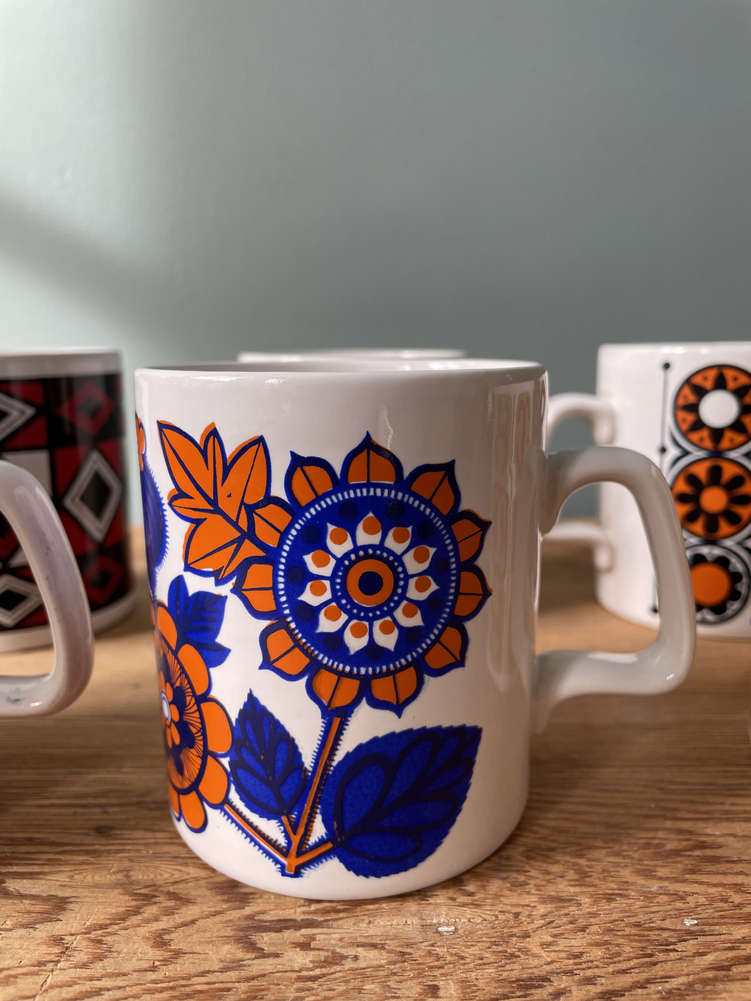 Set of 6 vintage mug staffordshire potteries made in England