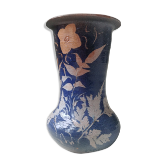 Ceramic vase