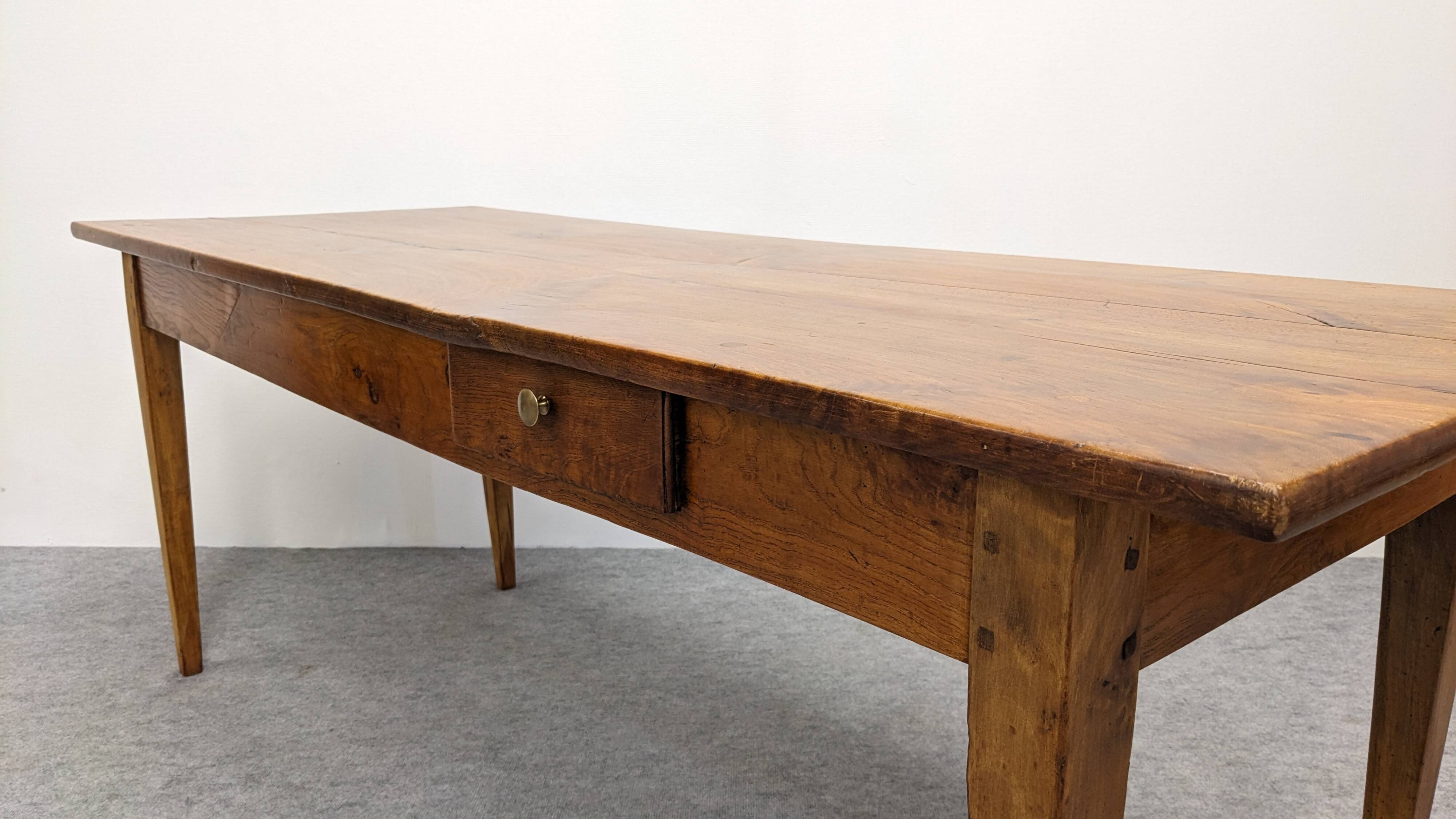 Burgundian farmhouse table in cherry wood, France early 19th century.