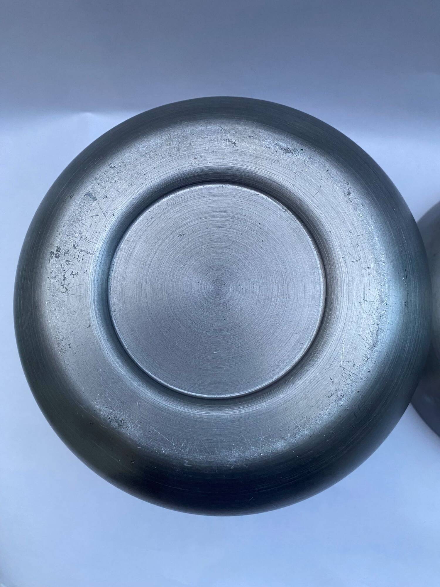 Vintage 1970s pear-shaped ice cube tray bucket