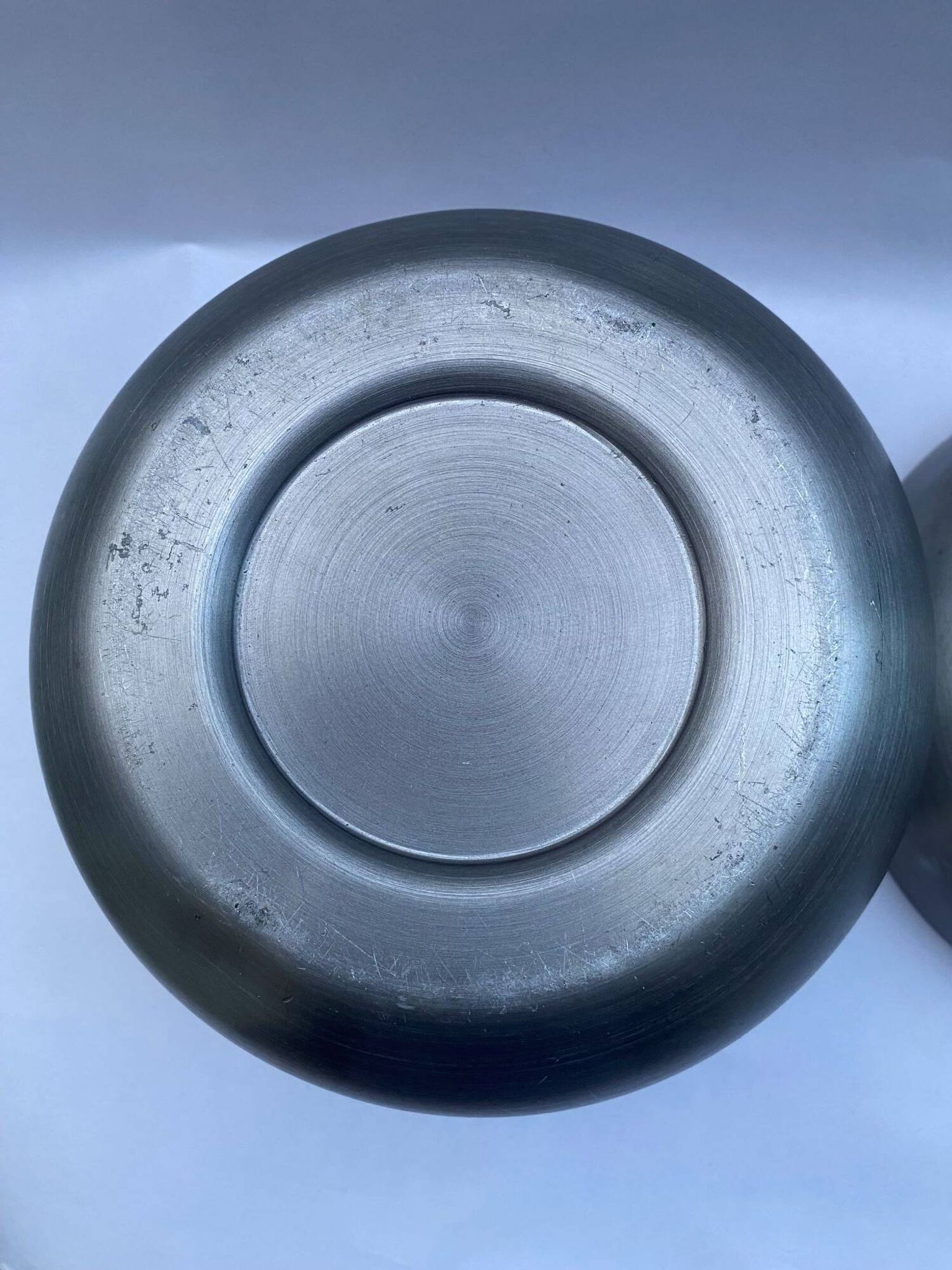 Vintage 1970s pear-shaped ice cube tray bucket
