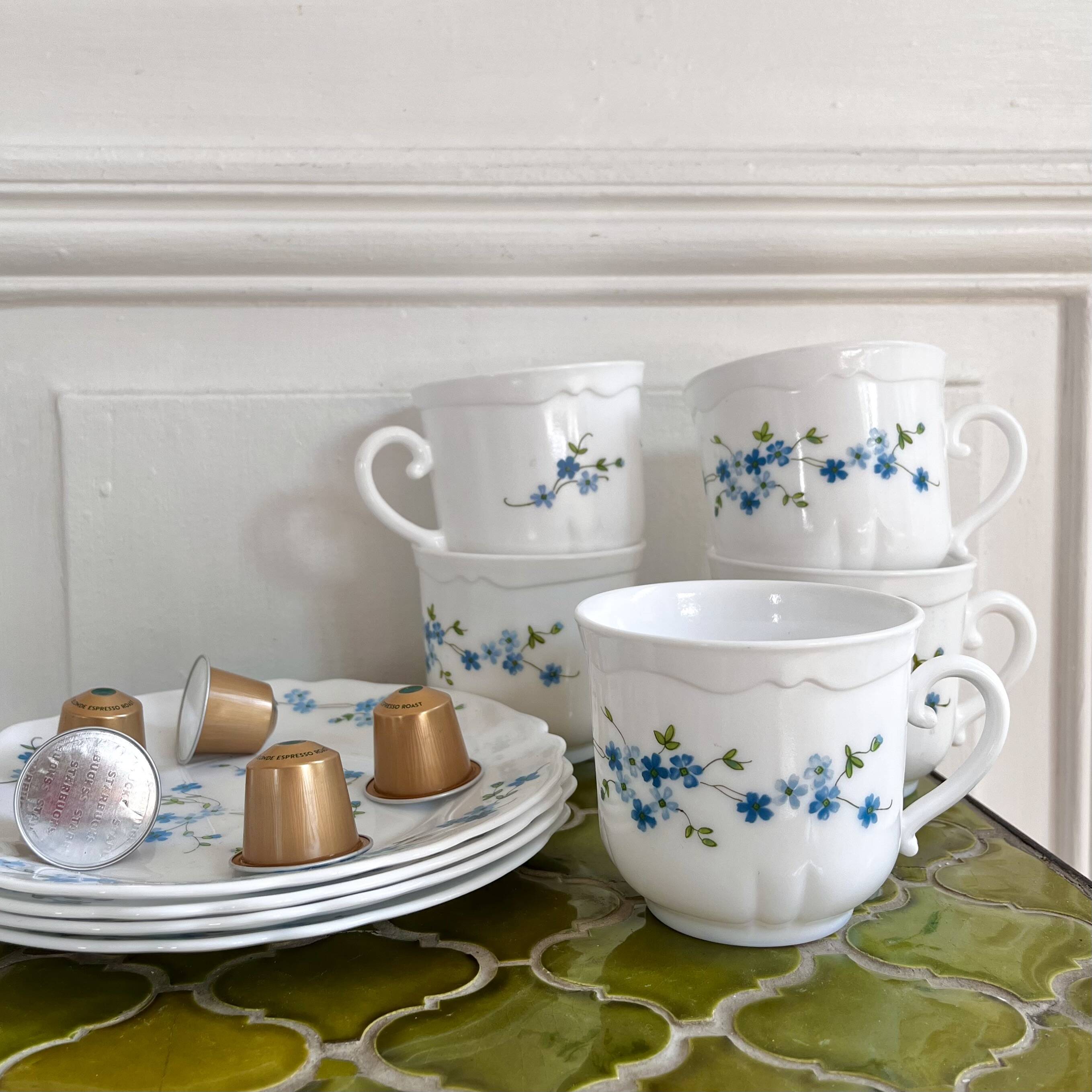 Lot 5 large vintage Arcopal myosotis Veronica tea and coffee cups