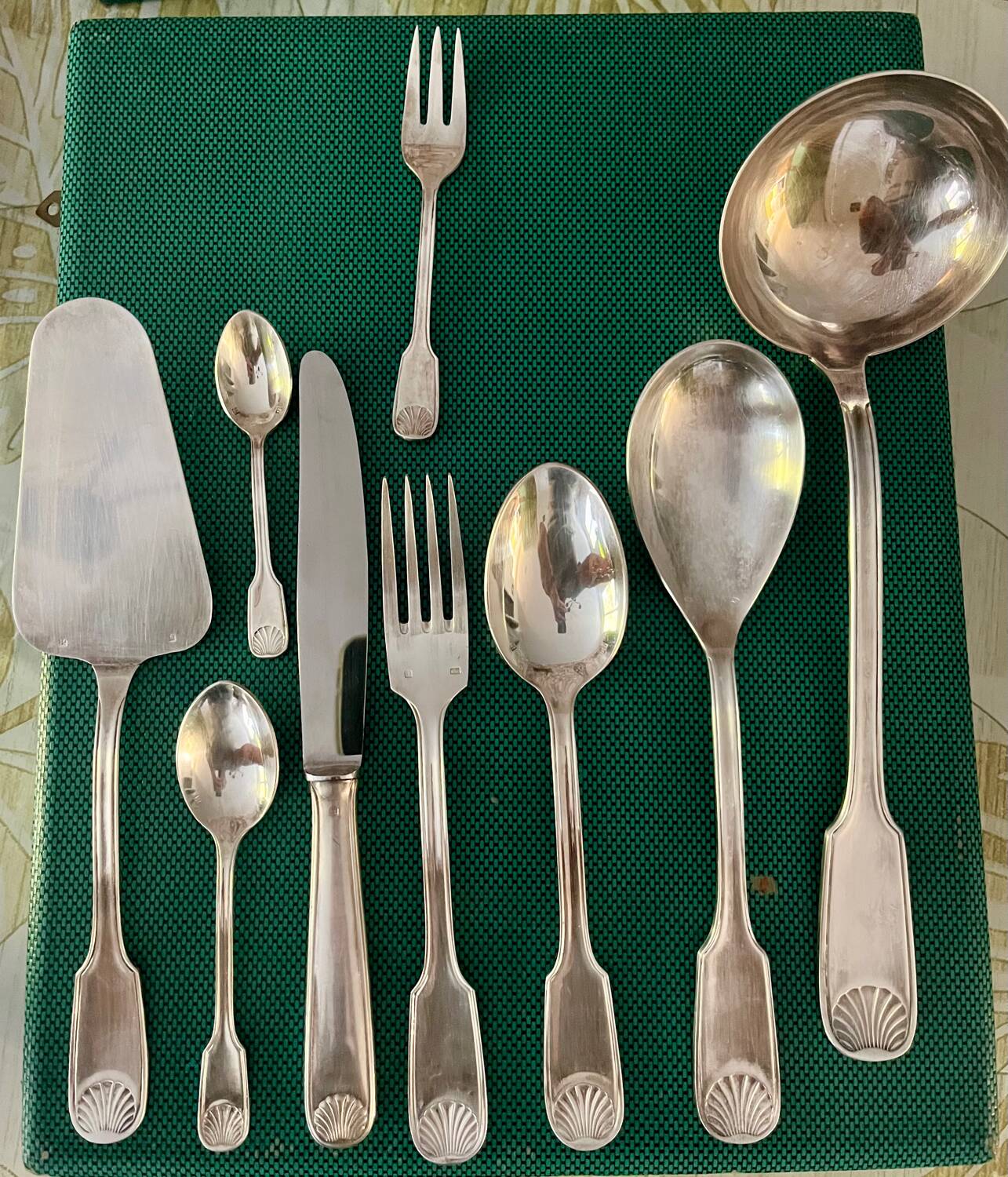 Silver metal cutlery