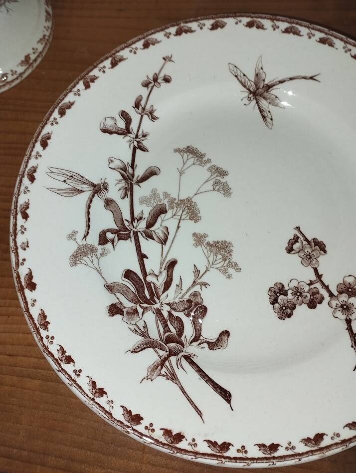 Tiered plates and compote dish