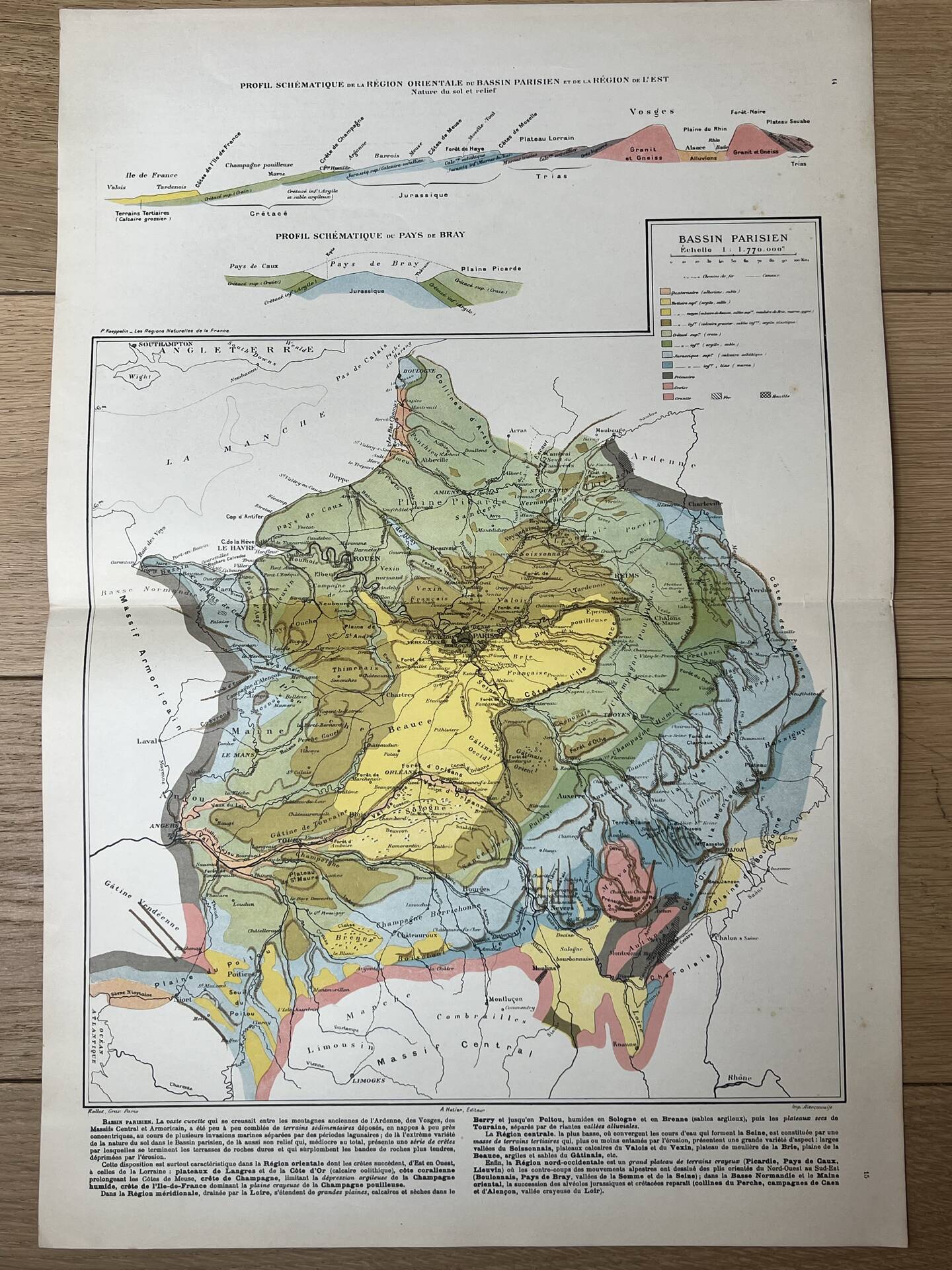 Old geological map of the Paris Basin 55x37.5cm