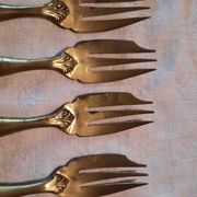 Box of 12 dessert forks