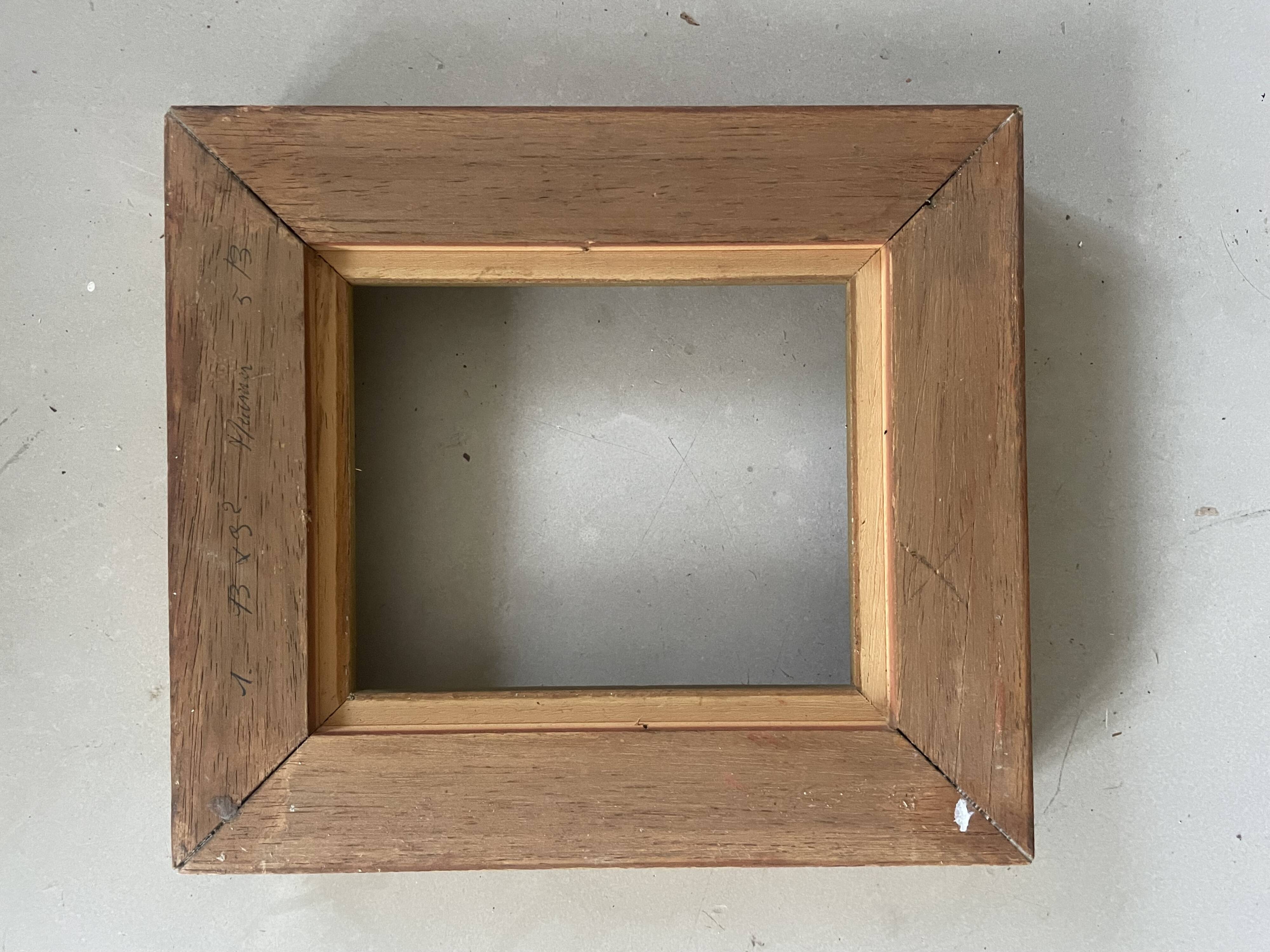 Thick old golden frame 26x23cm