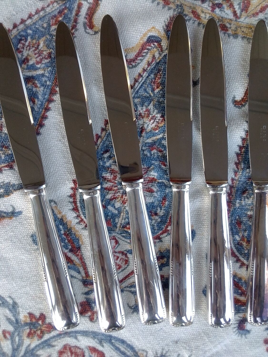 24 Dixi silver metal knives