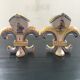 Paire de vases fleurs de lys Henriot Quimper