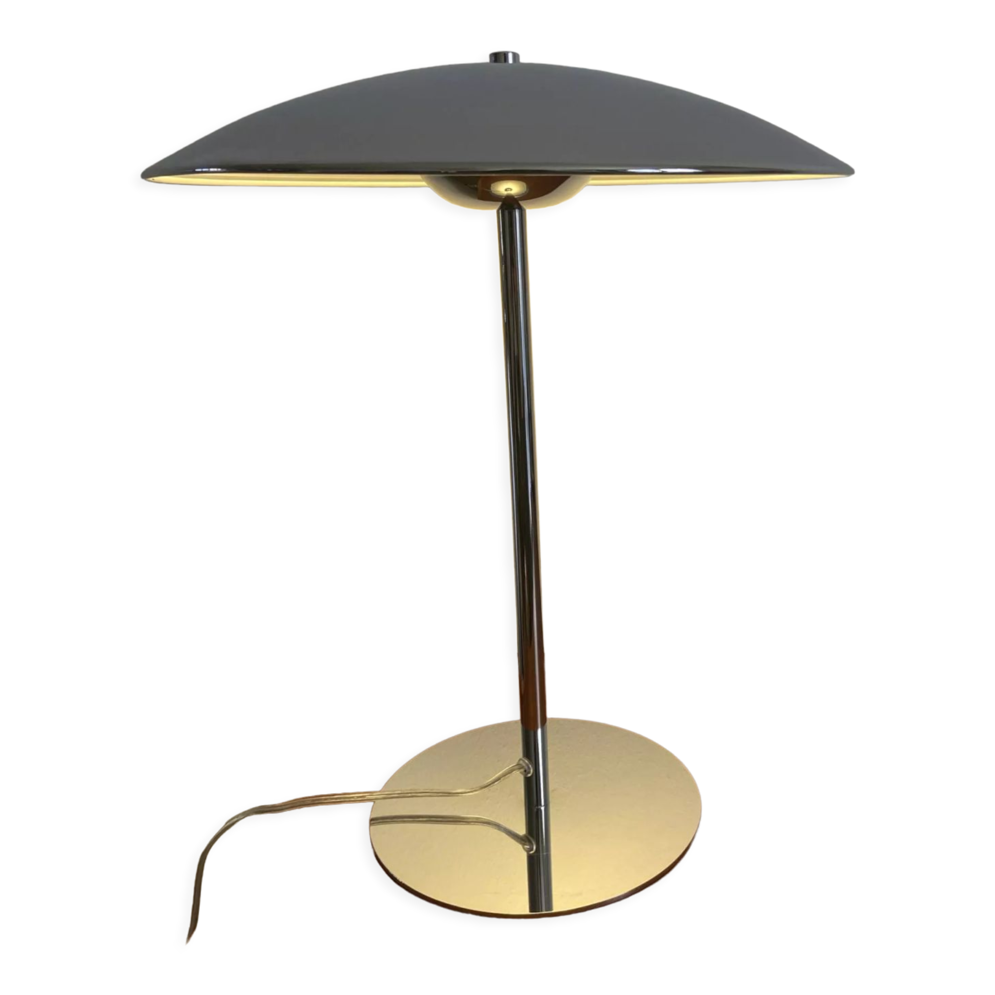 Chrome desktop led saucer lamp