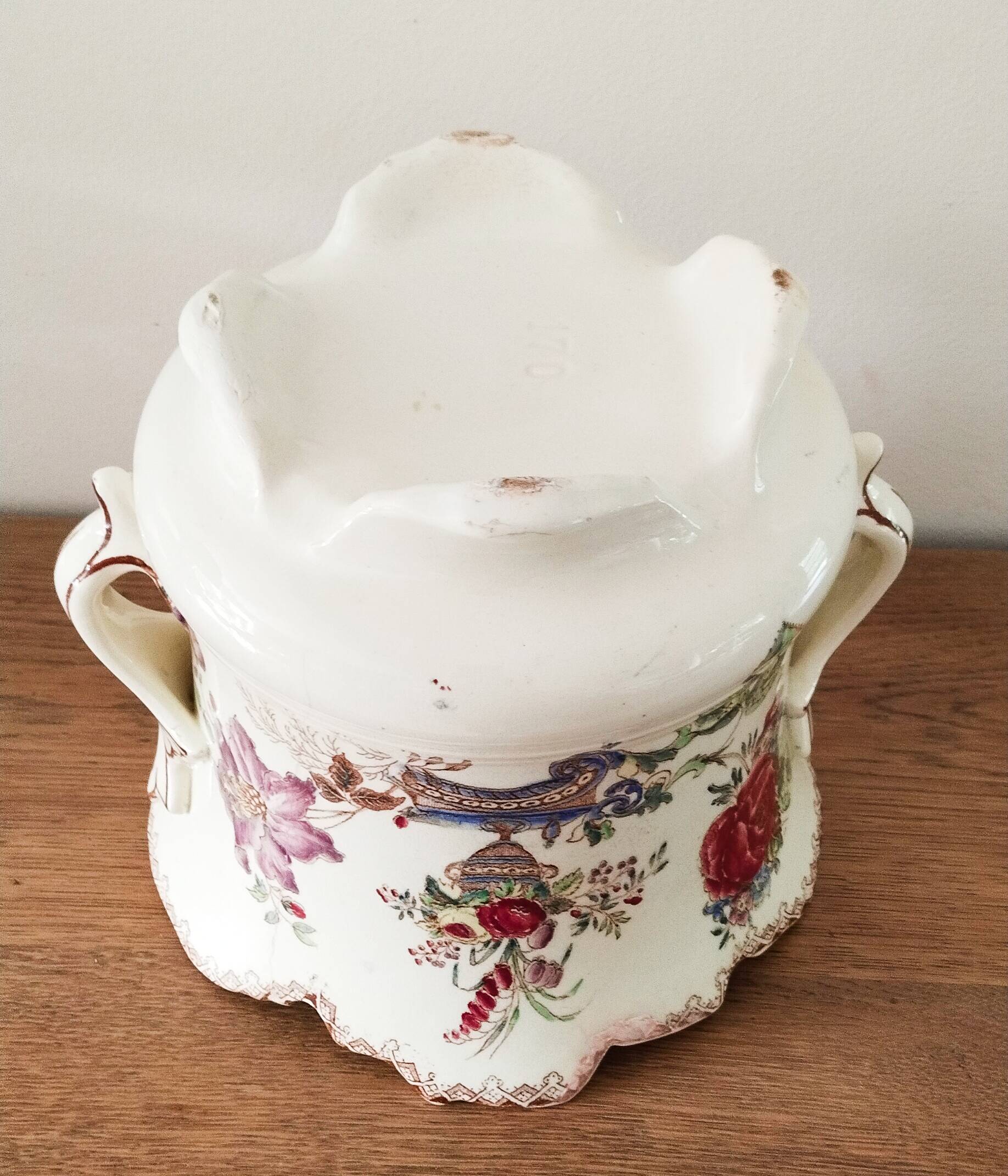 Flowerpot or planter, bowl, earthenware centerpiece