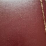 Burgundy leather underhand for office by l'aurige
