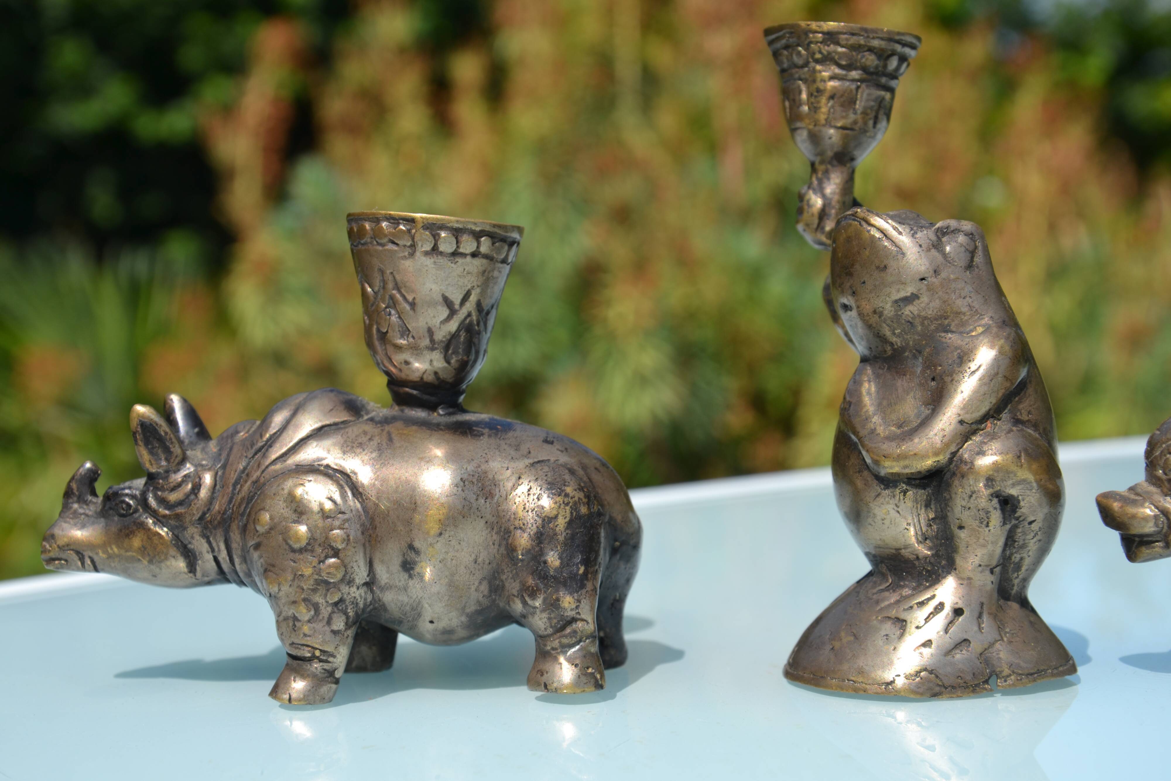 3 animal-shaped bronze candlesticks