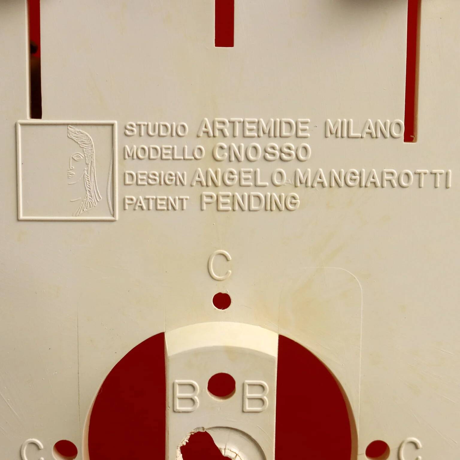 Artemide Cnosso lamp in coloured plastic, designed in Italy in the 1960s-70s.