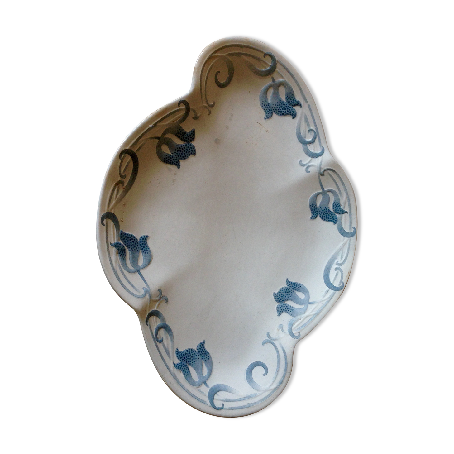 Tircis  Sarreguemines dish circa 1900