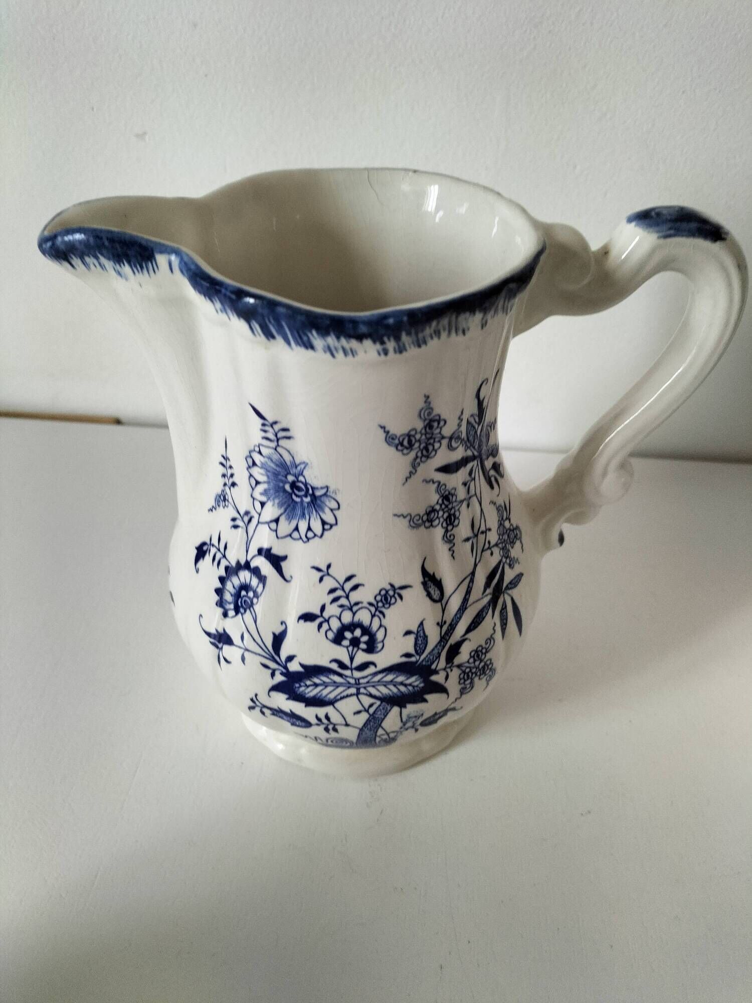 Trio of jugs and cup Sarreguemines Lancaster decoration