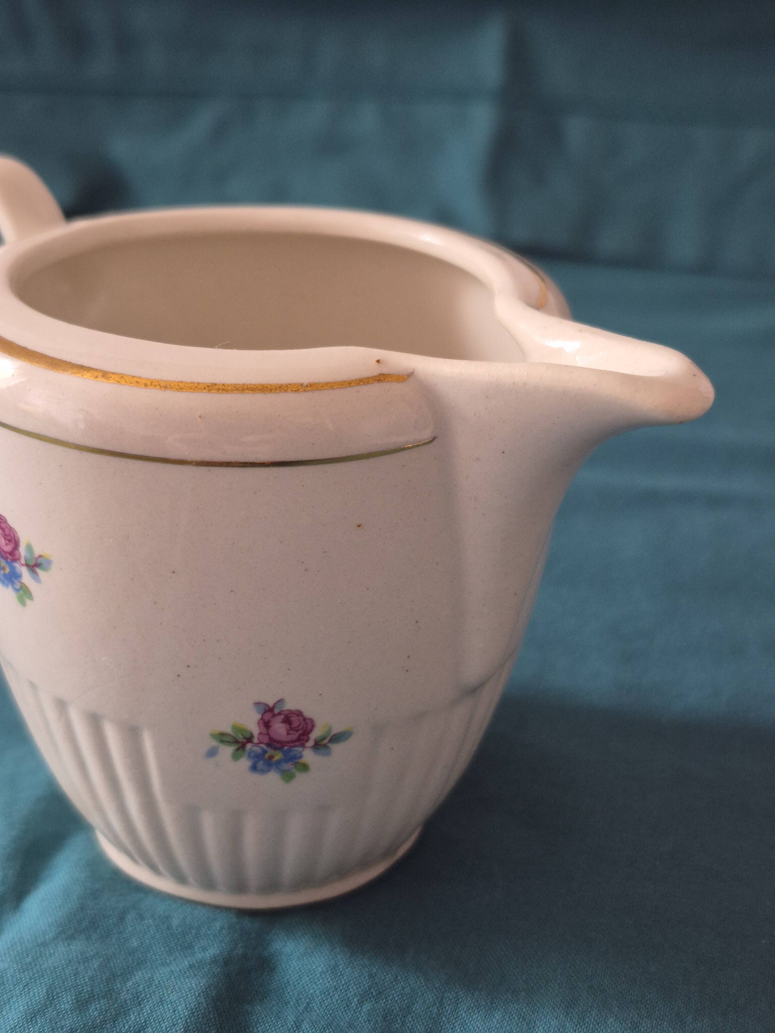 Cream jug half-porcelain Lunéville Keller and Guerin A586